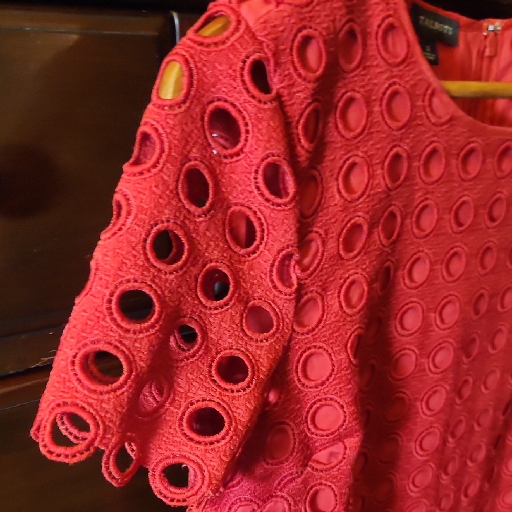 Talbots Red Eyelet Circle Lace Short Sleeve Shift Dress EUC - Picture 3 of 9